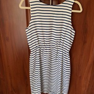 J CREW SUMMER DRESS SIZE 6